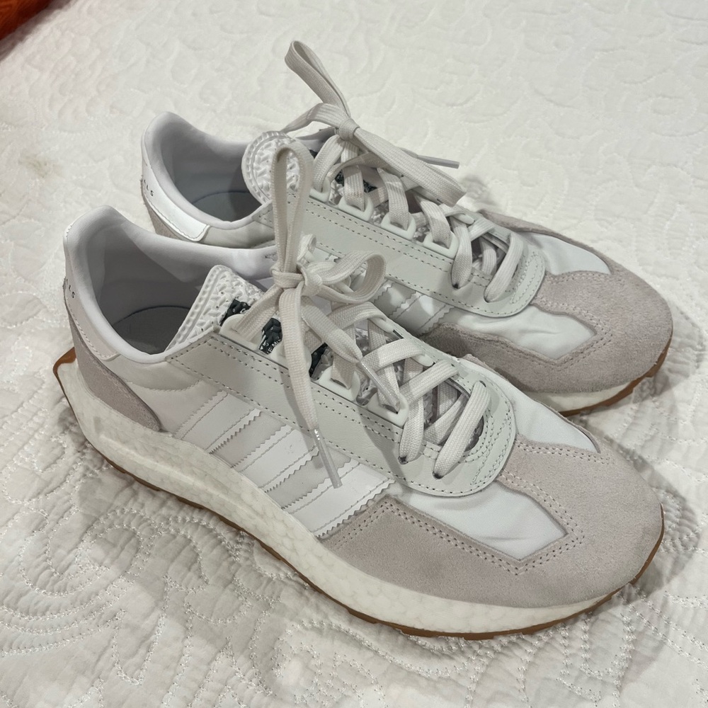 Addidas sneakers
